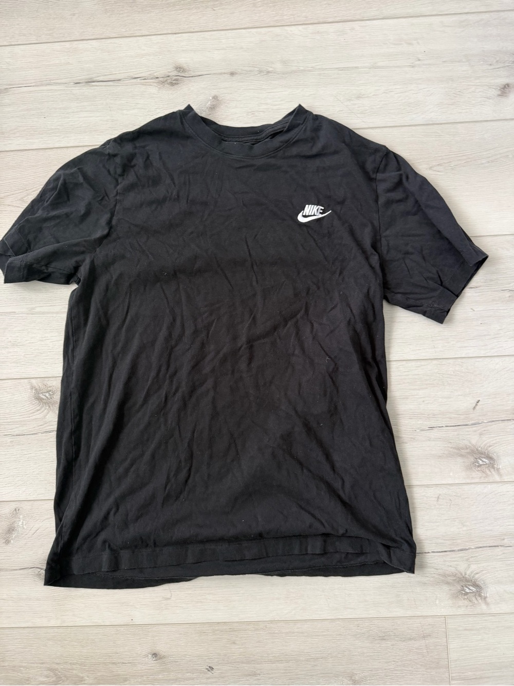 Nike men’s t-shirt